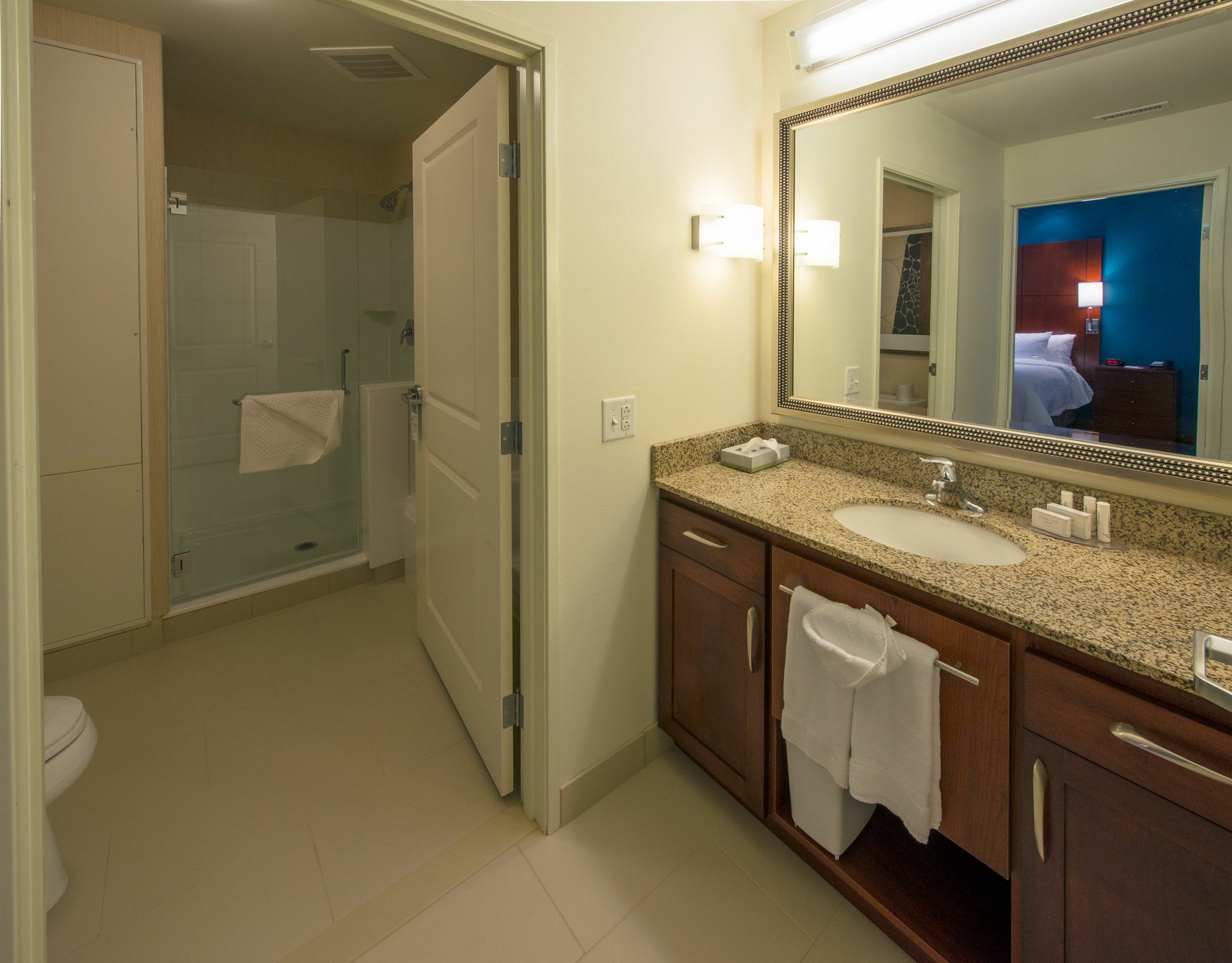 Residence Inn By Marriott Idaho Falls Room photo